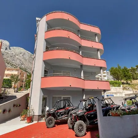 Apartman Juric With Balcony